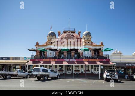 Kalgoorlie Western Australia 14. November 2019: Das berühmte York Hotel in der Hannan Street in Kalgoorlie, Western Australia Stockfoto