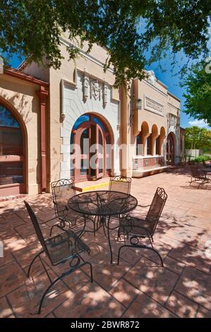 Southern Pacific Depot (1927), jetzt Handelskammer, spanischer Kolonialstil, Edinburg, Rio Grande Valley, Texas, USA Stockfoto