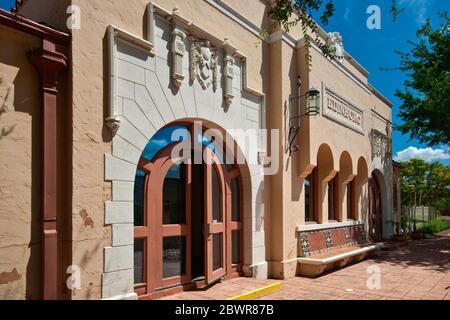 Southern Pacific Depot (1927), jetzt Handelskammer, spanischer Kolonialstil, Edinburg, Rio Grande Valley, Texas, USA Stockfoto