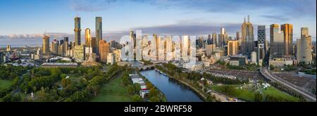 Melbourne Australien 2. Februar 2020 : Dawn Luftbild der atemberaubenden Stadt Melbourne Australien Stockfoto