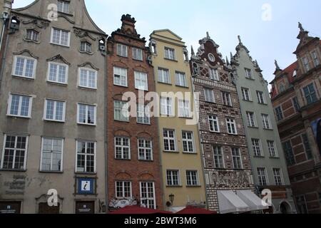 Pastellfarbene Gebäude in Danzig, Polen Stockfoto