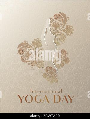 Internationaler Yoga-Tag. Yoga Silhouette in Lotus Pose umgeben von indischen Blumenschmuck auf beige texturierten Hintergrund. Stockfoto