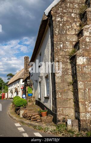 Dunsford,Dartmoor,Dartmoor Village,Britische Kultur, Gebäude Außenansicht, Friedhof, Kirche, Land, Crossroad, Devon, England, Englische Kultur Stockfoto