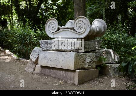 Athens nationaler Garten, Antiquitäten auf nationaler Garten, Säulen Stockfoto