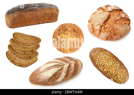 Stellen Sie Brot aus verschiedenen Arten Mehl auf weißem Hintergrund isoliert Stockfoto