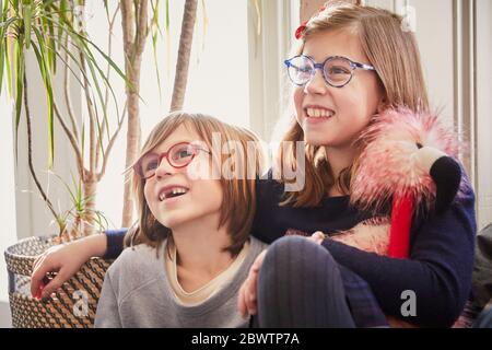 Kinder in einem Klassenzimmer während der Geschichte Stockfoto