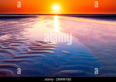 Sonnenuntergang auf den Dünen des Atlantiks in Jericoacoara, Brasilien Stockfoto