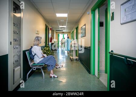 Mailand - COVID-19 für Einzelpersonen im Zentrum von IRCCS Multimedica in Sesto San Giovanni (Marco Passaro/Fotogramma, Mailand - 2020-06-03) p.s. la foto e' utilizabile nel rispetto del contesto in cui e' stata scattata, e senza intento diffamatorio del decoro delle persone rappentate Stockfoto