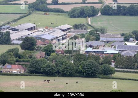 Blick auf das Plumpton College in East Sussex von den South Downs. 03. Juni 2020. Stockfoto