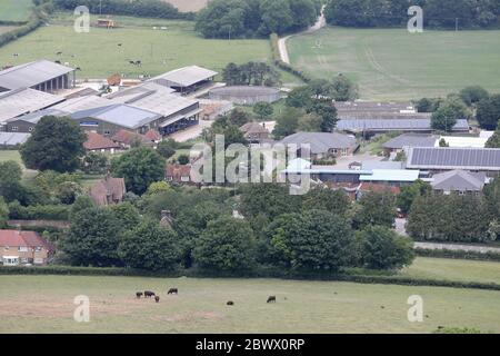 Blick auf das Plumpton College in East Sussex von den South Downs. 03. Juni 2020. Stockfoto