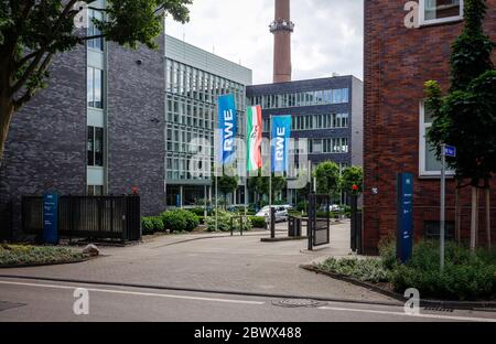 Essen, Ruhrgebiet, Nordrhein-Westfalen, Deutschland - RWE-Hauptsitz, neuer Campus am neuen RWE-Platz in der Altenessener Straße im Altenessener Stadtteil Stockfoto