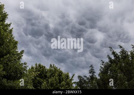 Stürmischen Himmel und Wolken Stockfoto