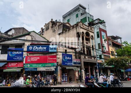 Van-Mieu-Straße in Hanoi Stockfoto