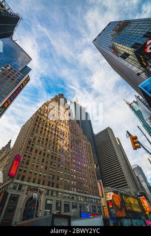 New York City/USA - 24. Mai 2019 das Paramount Building, ein ikonisches Wahrzeichen im Herzen des Times Square. Das Hotel befindet sich in der 43rd Street und am Broadway in The Stockfoto