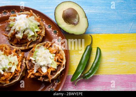 Traditionelle mexikanische sopes tinga Stockfoto