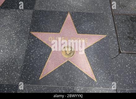 Hollywood, Kalifornien, USA 2. Juni 2020 EIN allgemeiner Blick auf die Atmosphäre von Oliver Stone Star auf dem Hollywood Walk of Fame am 2. Juni 2020 in Hollywood, Kalifornien, USA. Foto von Barry King/Alamy Stock Photo Stockfoto