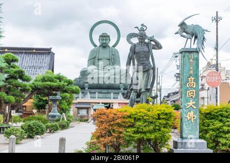 Takaoka City, Japan -AUG 8 2018:Takaokas emblematischer großer Buddha ist eine der drei Großen Buddha-Statuen Japans. Stockfoto