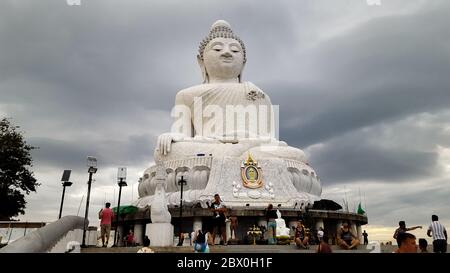 Große Buddha Statue - Maravija Buddha Statue auf Nakkerd Hill, Phuket, Thailand 20/11/2019 Stockfoto