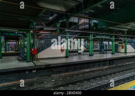 Buenos Aires, Argentinien - 20. Januar 2019, Innenansicht der U-Bahn-Station Plaza Miserere Stockfoto