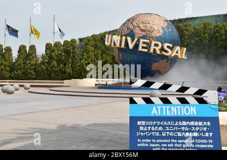Osaka, Japan. Juni 2020. Universal Studios Japan (USJ LLC) gibt bekannt, dass die Beschränkungen schrittweise aufgehoben werden, damit Bewohner der Präfektur Osaka ab dem 8. Juni Zutritt erhalten und ab Juni 19 Personen aufnehmen können, die in der weiteren Kinki-Region leben, die auch die Präfekturen Kyoto, Hyogo, Nara, Wakayama und Shiga umfasst. Foto von Keizo Mori/UPI Quelle: UPI/Alamy Live News Stockfoto