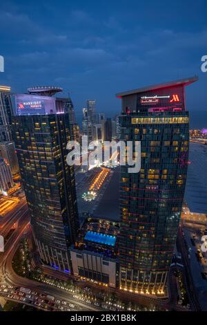 Wunderschöne Stadtansicht der West Bay Gegend. Marriott Marques Hotel Doha Stockfoto