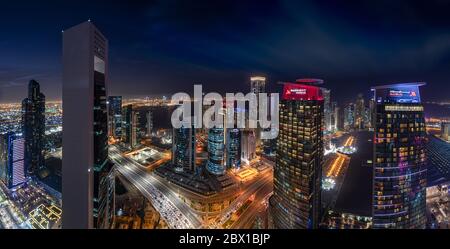 Luftaufnahme der westlichen Bucht von Doha City. Doha-Gebäude Stockfoto