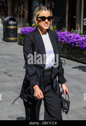 London, Großbritannien. Mai 2020. Ashley Roberts sah, wie er die Global Radio Studios in London verließ. Kredit: Brett Cove/SOPA Images/ZUMA Wire/Alamy Live News Stockfoto