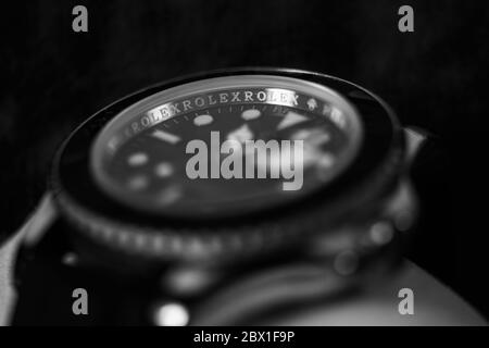 Monochrome Rolex Yacht Master Herrenarmbanduhr Stockfoto