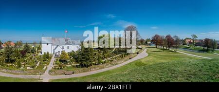 Jelling National Monuments Hügel in Jelling, Dänemark Stockfoto