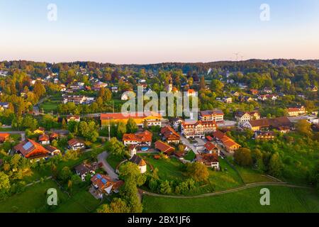 Icking, Toelzer Land, Drohnenschuss, Oberbayern, Bayern, Deutschland Stockfoto