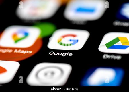 Apps von Google, Google Maps, Drive, App Icons auf einem Handy Display, iPhone, Smartphone, Nahaufnahme Stockfoto