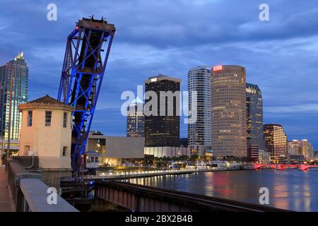 Cass Street & CSX Brücken über den Hillsborough River, Tampa, Florida, USA, Nordamerika Stockfoto