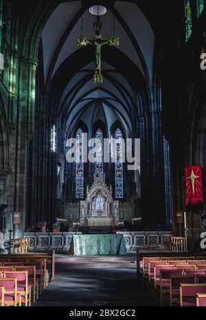 Innenraum der römisch-katholischen St. Mary Metropolitan Cathedral mit Hochaltar, Edinburgh, Hauptstadt von Schottland, Großbritannien Stockfoto