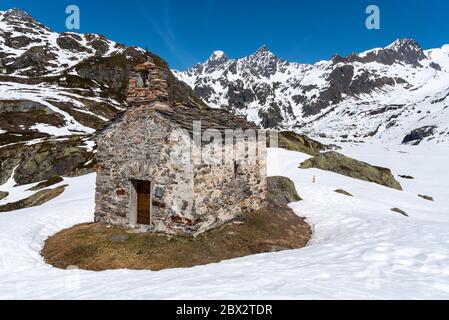 Frankreich, Savoie (73), Tarentaise, La Rosière, Tal Haute-Tarentaise, La Chapelle Saint Pierre (2027 m), liegt am Eingang zum Sassière Plateau und seine Aufgabe ist es, Menschen und Herden zu schützen Stockfoto