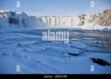 Island, Nationalpark Jokulsargljufur, Dettifoss Wasserfall im Winter (der größte Europas) Stockfoto