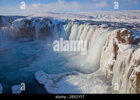 Island, Nationalpark Jokulsargljufur, Dettifoss Wasserfall im Winter (der größte Europas) Stockfoto