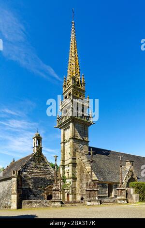 Frankreich, Finistere, Landerneau Daoulas Country, La Roche Maurice, Pfarrhaus, Kirche Saint Yves Stockfoto