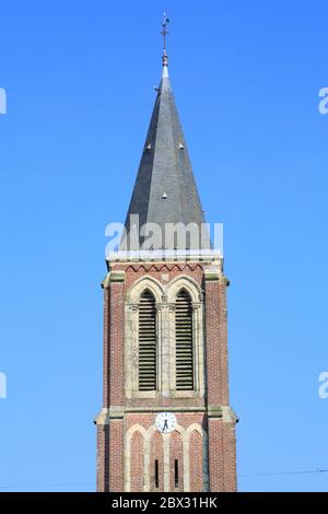 Frankreich, Calvados, Pays d'Auge, Saint Gatien des Bois, Glockenturm der Kirche Saint Gatien aus dem 19. Jahrhundert Stockfoto