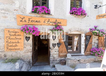 Frankreich, Savoie (73), Haute-Maurienne, Nationalpark Vanoise, Bonneval-sur-Arc, La Ferme d'Angelina Stockfoto