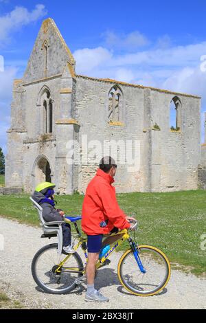 Frankreich, Charente Maritime, Ile de Re, La Flotte en Re, Notre Dame de Re Abtei (Châteliers) ist eine alte Zisterzienserabtei aus dem 14. Jahrhundert Stockfoto