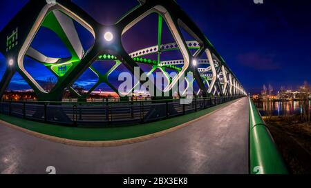 Panorama Alte Brücke in Bratislava, Slowakei Stockfoto
