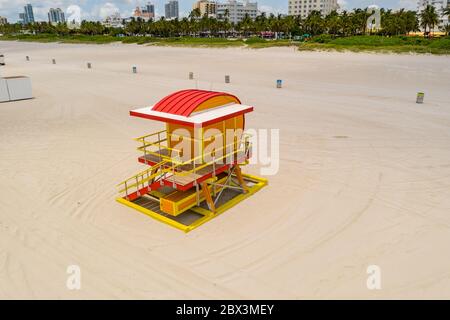 Miami Beach Rettungsschwimmer Turm ohne Menschen während Coronavirus Covid 19 geschlossen Stockfoto