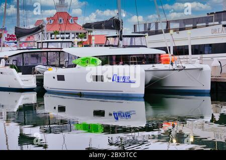 Köcher Katamaran in Long Beach Stockfoto