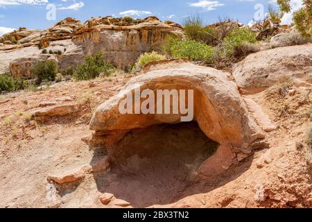 Wunderschöne Landschaft rund um den Hickman Bridge Trail des Capitol Reef National Park in Utah Stockfoto