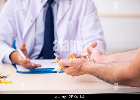 Patient leidet an Diabetes Hausarzt Stockfoto