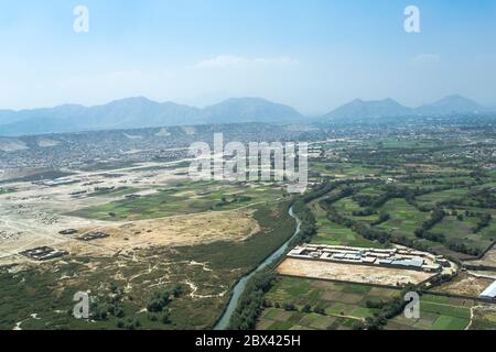 Landwirtschaft und Fluss im östlichen Teil Kabuls Afghanistan Stockfoto