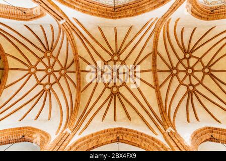 Stockholm, Schweden - 8. August 2019: Innenansicht der Kirche von Storkyrkan, der ältesten Kirche in Gamla Stan Stockfoto