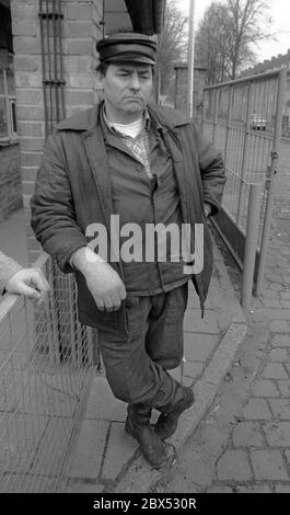 Sachsen-Anhalt / DDR Land / 1991 Halberstadt, Arbeiter // Menschen // [automatisierte Übersetzung] Stockfoto