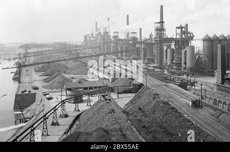 Blick auf die Hochofenanlage des Stahlwerks Friedrich-Alfred-Huette in Rheinhausen. Stockfoto