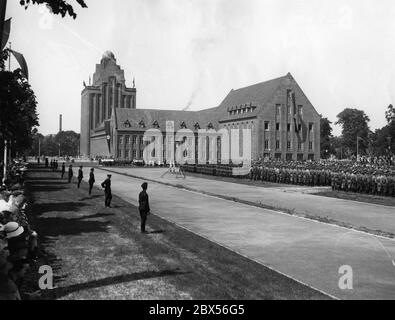 Eröffnung der neuen Lehrerhochschule 'Bernhard Rust' in Braunschweig. Stockfoto